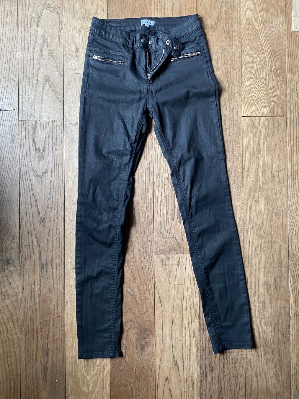 Claudie Pierlot Pantaloni: Pantalon Claudie Pierlot – Usato da Hermance venduto da joe_td6n