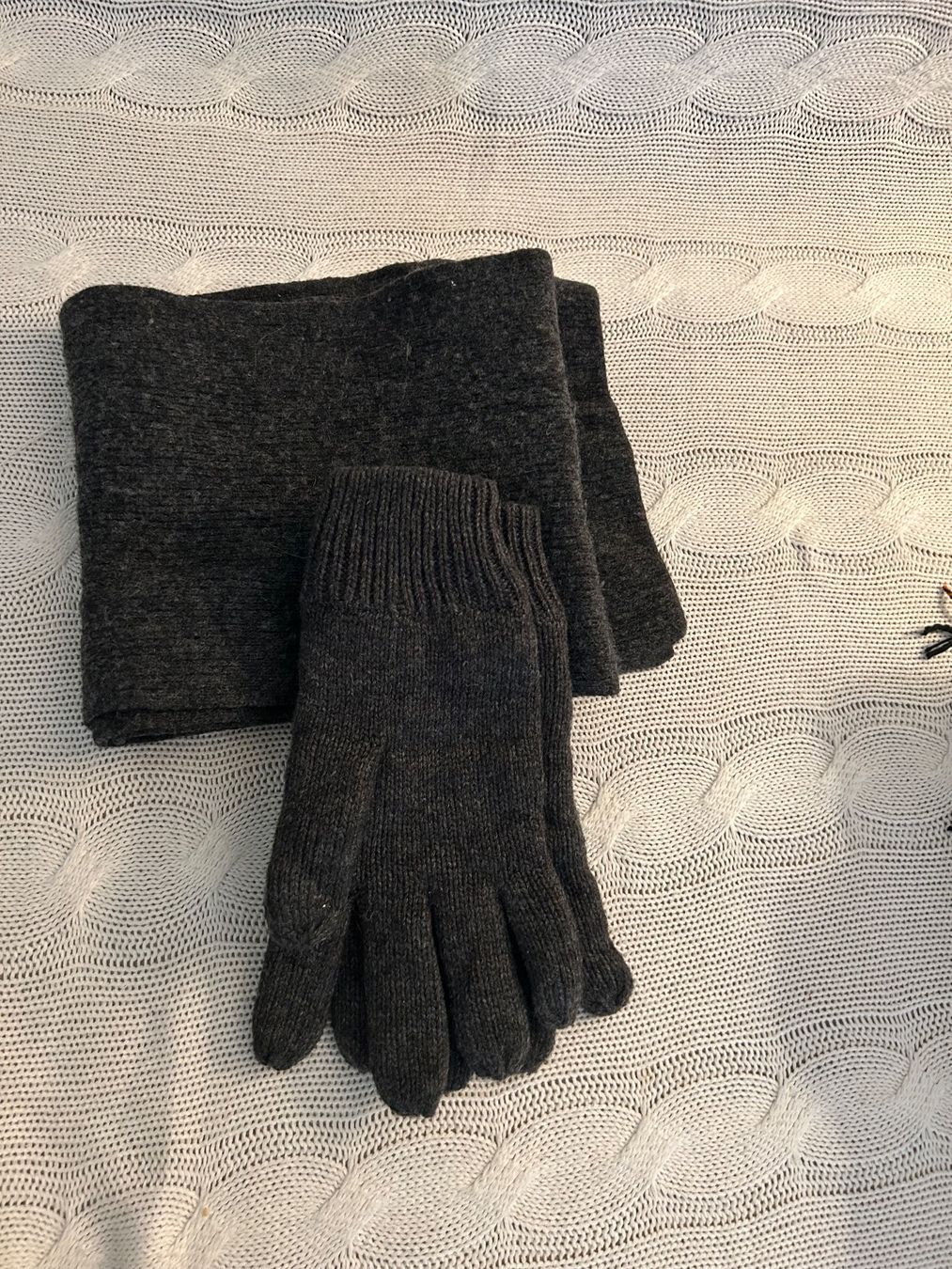 Lotti di vestiti: 80% Lammwolle Schal und Handschuhe Polyestern – Nuovo (secondo la descrizione) da Thalwil venduto da mar_pvx7 1