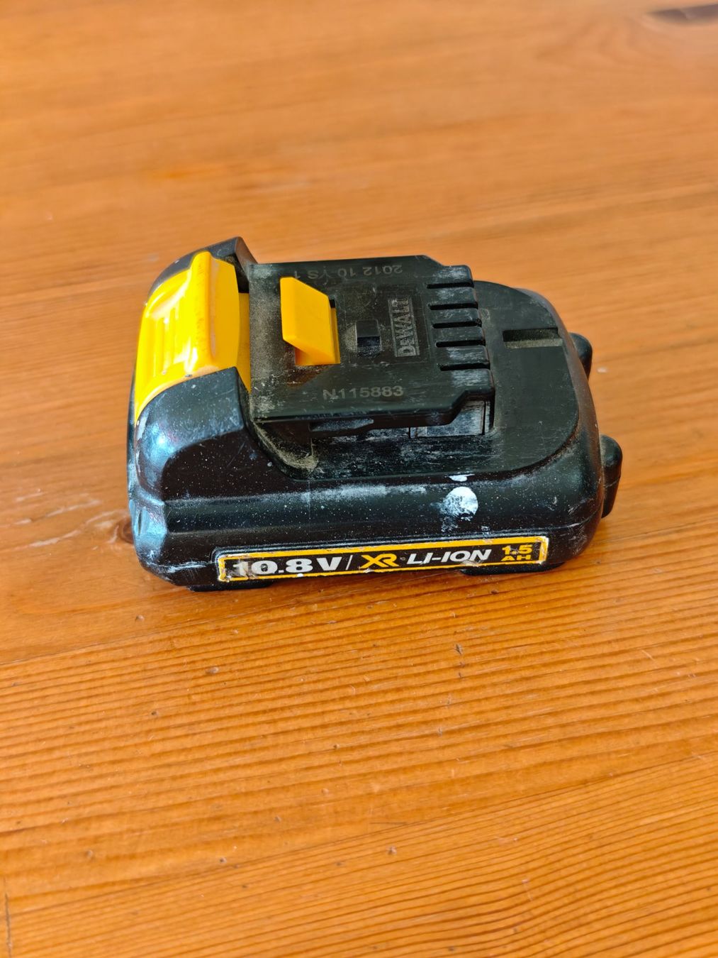 Dewalt Mesurer: Multilinienlaser DeWalt DCE089G – D'occasion à Basel par Tondrax 3