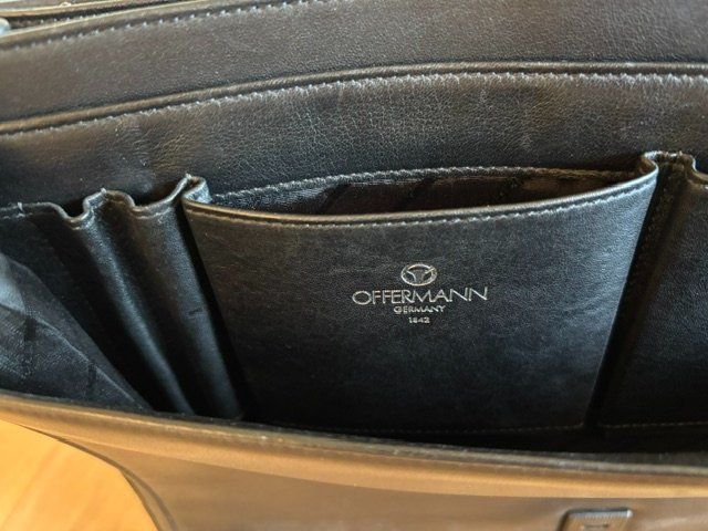 Valigie & Borse: Elegante Ledertasche / Laptoptasche – Usato da Bergdietikon venduto da Zilpzalp84 1