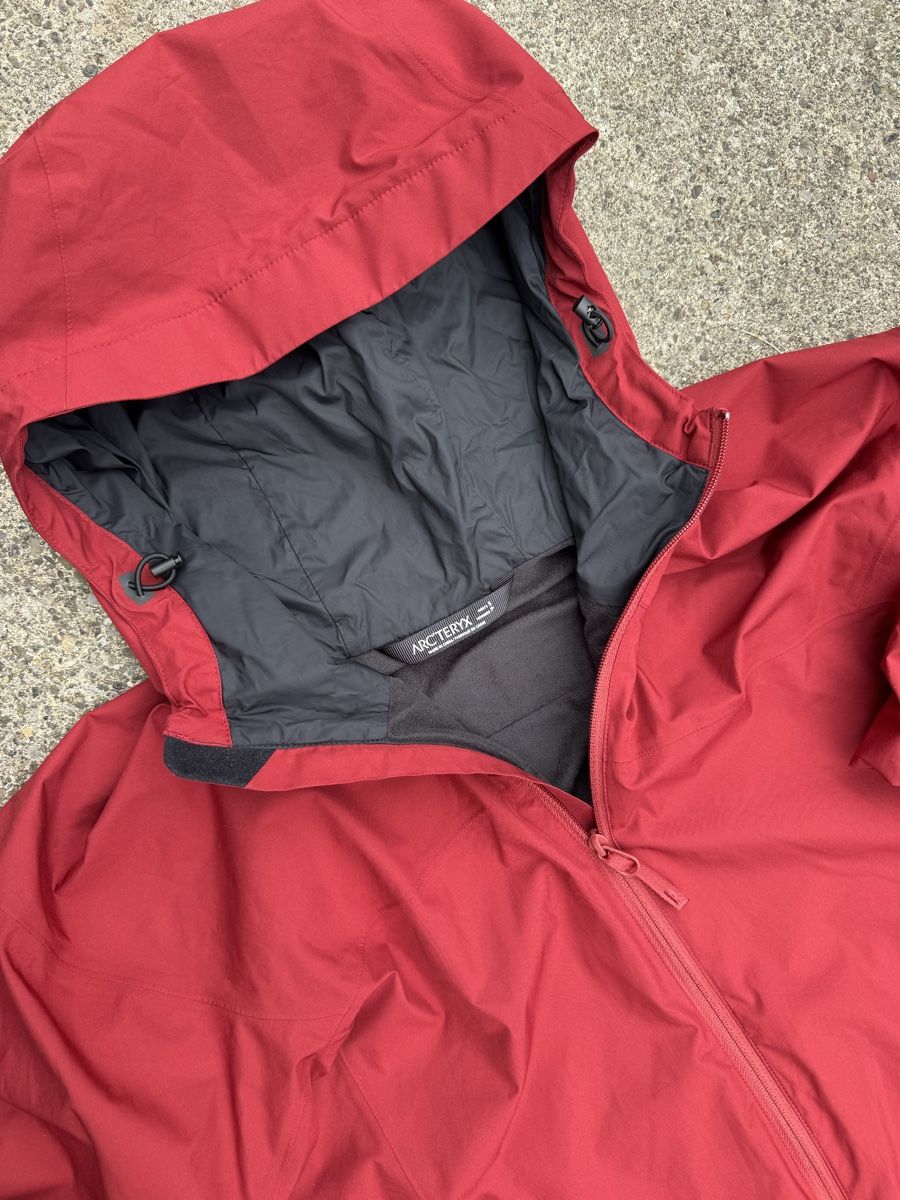 Arcteryx Vestes: Arc'teryx Gore Windstopper Jacket Red Size S Gorpcore – D'occasion à Effretikon par syrrrrre 5