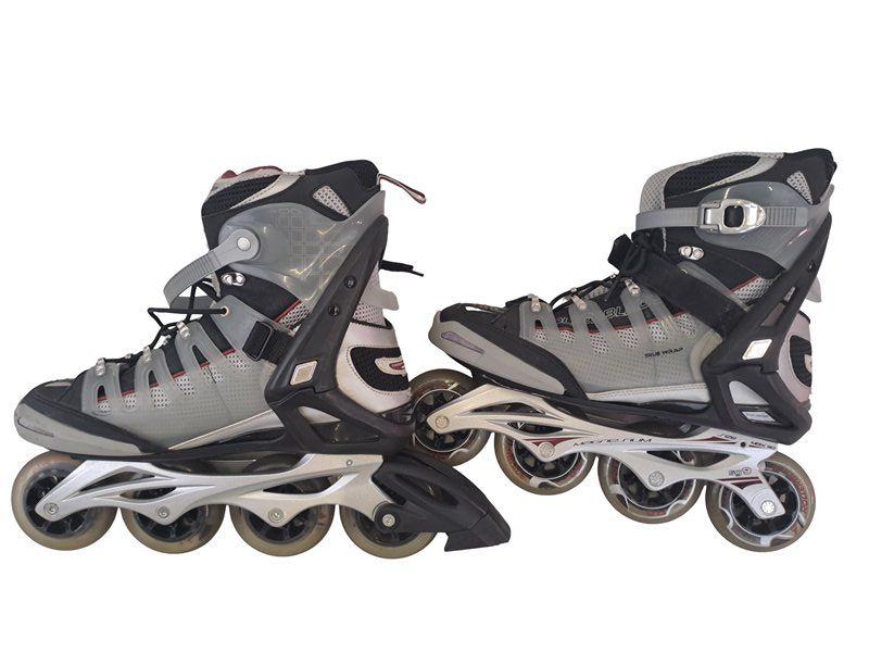 Patins à roul. & inline: ROLLERBLADE grau Gr. 44.5 – D'occasion à Männedorf par Restwert_Maennedorf 1