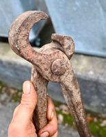 alte SCHMIEDEZANGE ? geschmiedet ? Länge 67cm
