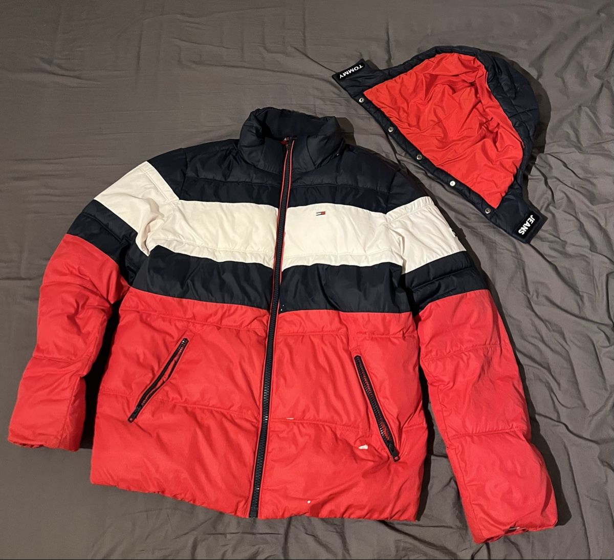 Tommy Hilfiger Giacche: Tommy Hilfiger Winterjacke – Usato da Dietlikon venduto da Elpatron12 2