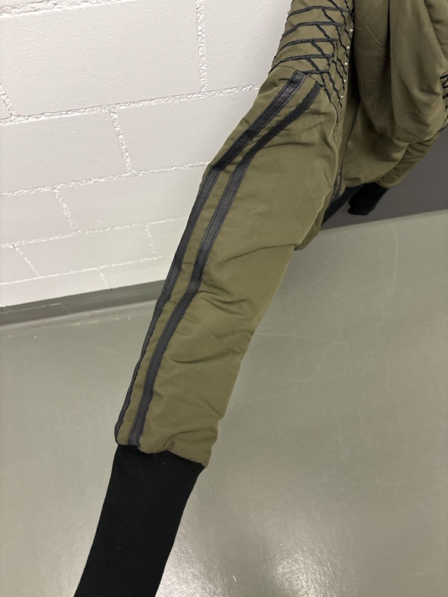 Giacche: Khaki Bomber Jacket - Stylish Autumn Layer - Size S – Nuovo (secondo la descrizione) da Uitikon Waldegg venduto da JanicaGe 3