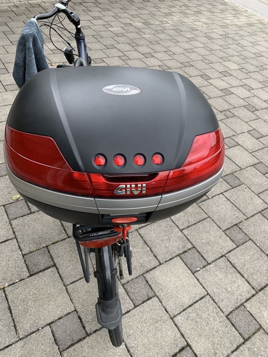 Givi Topcase: TopCase GIVI – Usato da Herisau venduto da Grandus