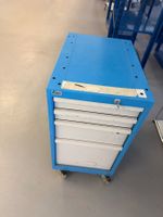 Schubladenwagen blau mit Schloss und Rollen