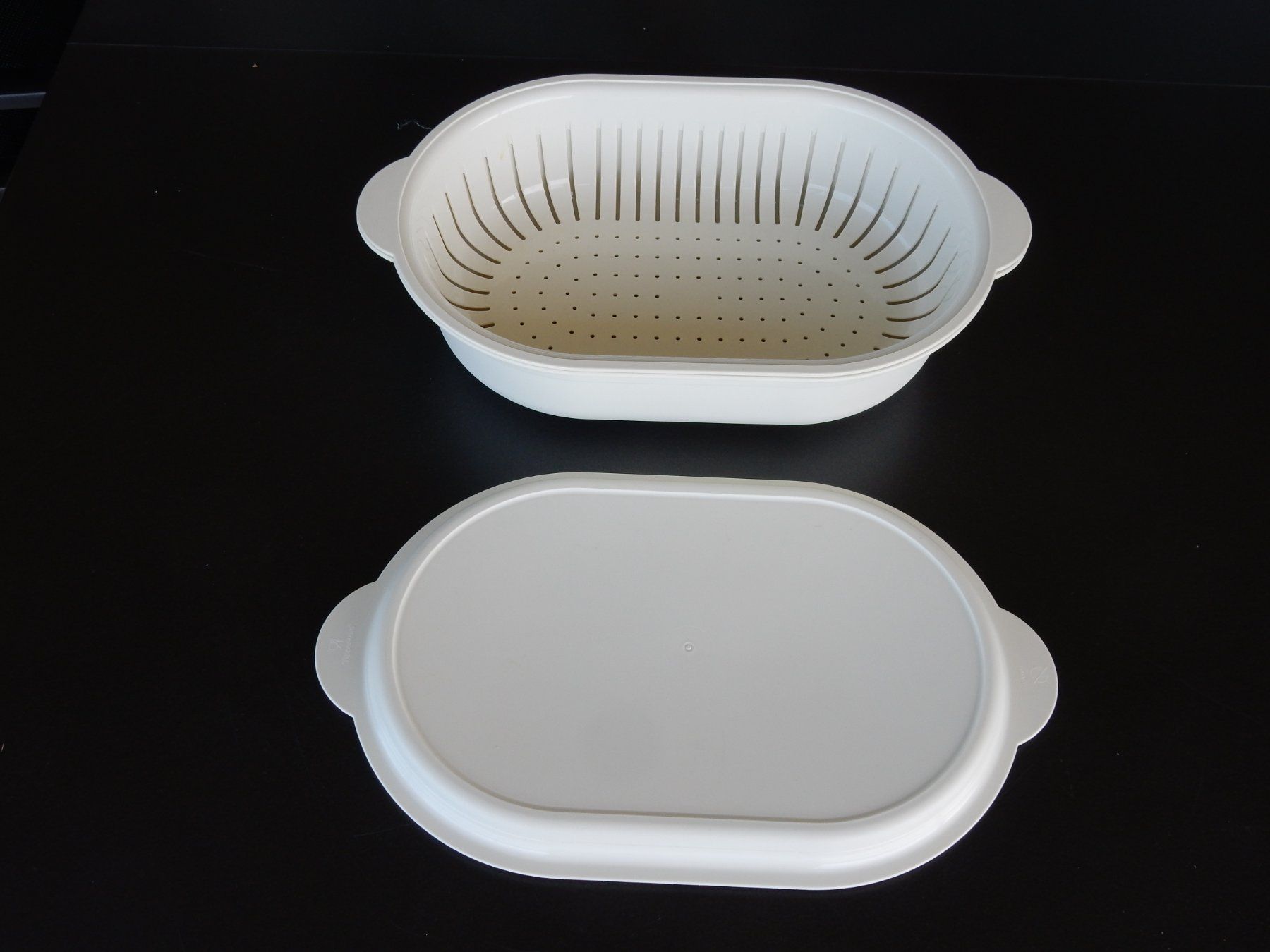 Ciotole: Abtropf-Behälter im ovalen Design 3-teilig – Nuovo (secondo la descrizione) da Neuenegg venduto da wisteibe 1