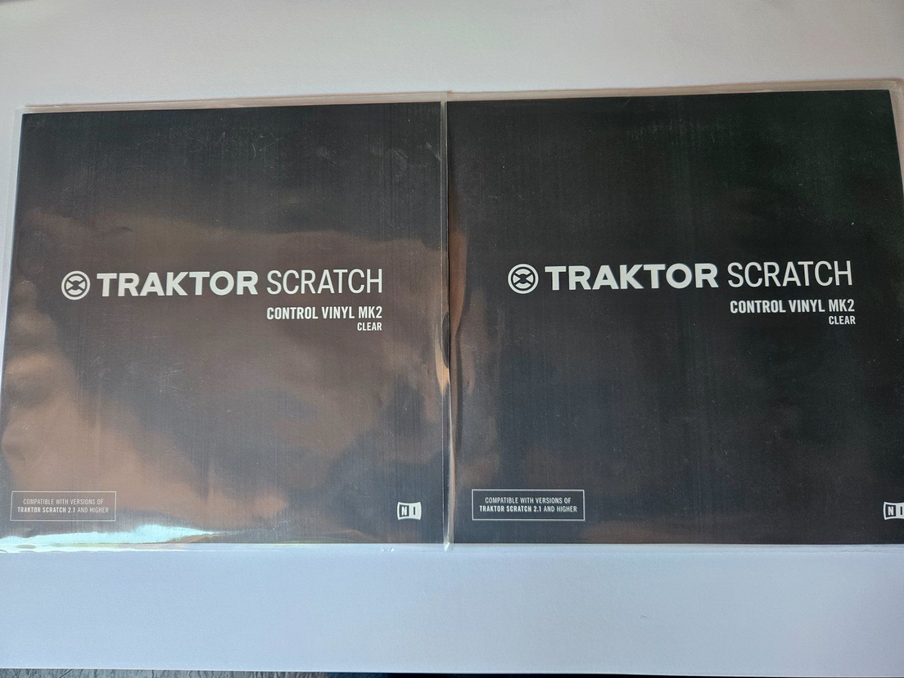 Native Instruments Strumenti musicali: Traktor Scratch Control Yinyl MK2 – Nuovo e nell'imballaggio originale da Sevelen venduto da Andre1511 3