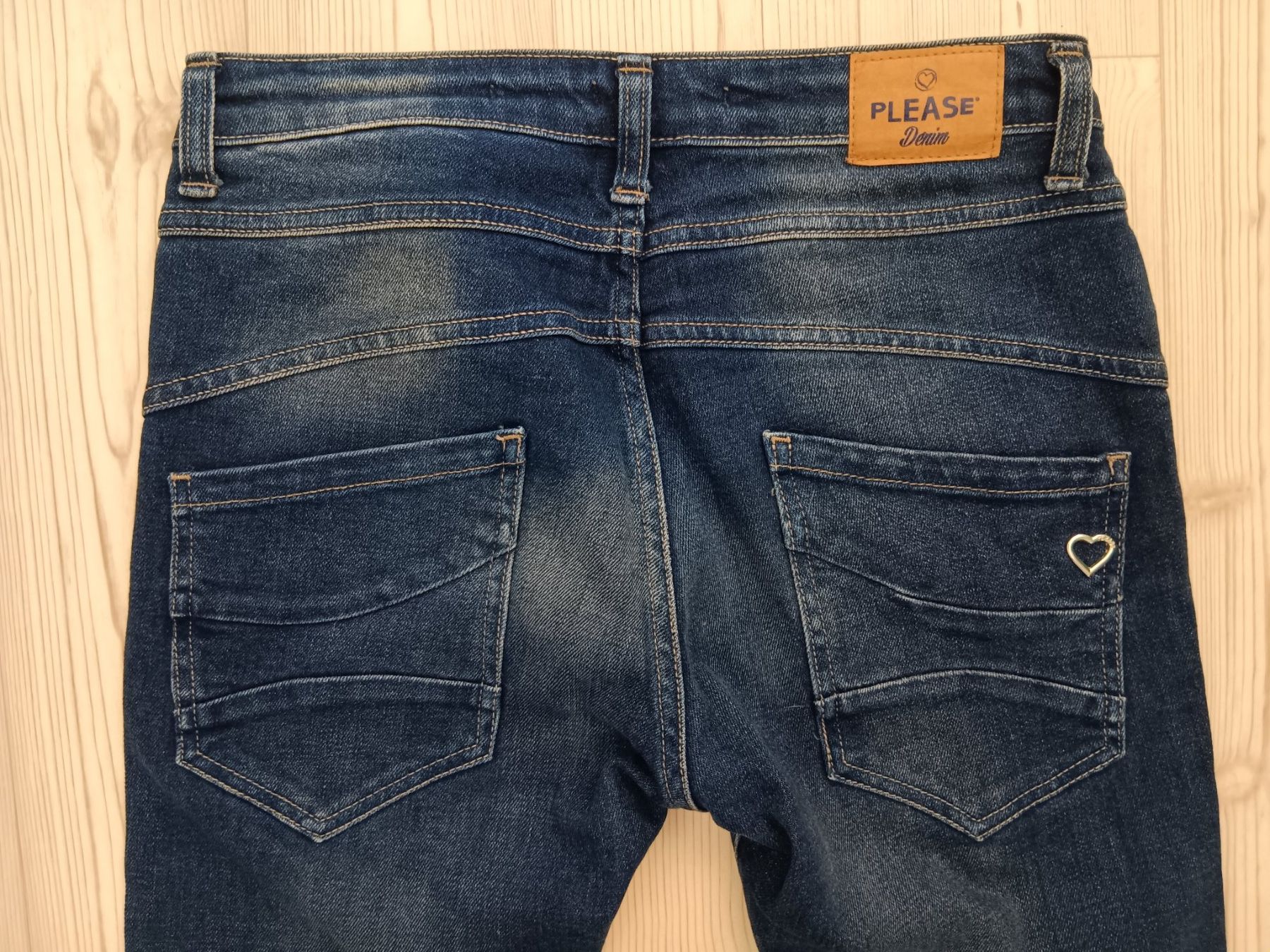 Please Jeans Jeans: PLEASE Jeans P46 taille / Grosse XXS – Gebraucht aus Cossonay-ville von Super-Price-Quality 6