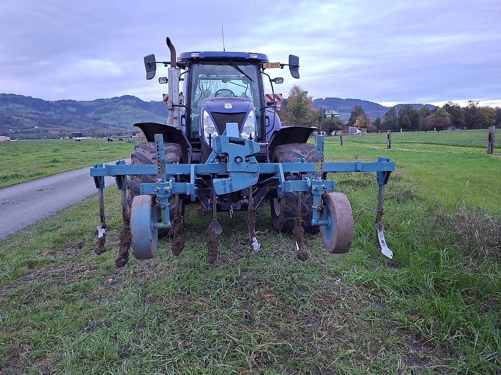 Tutte le macchine: Frontgrubber 3m – Usato da Altstätten SG venduto da lindajulia