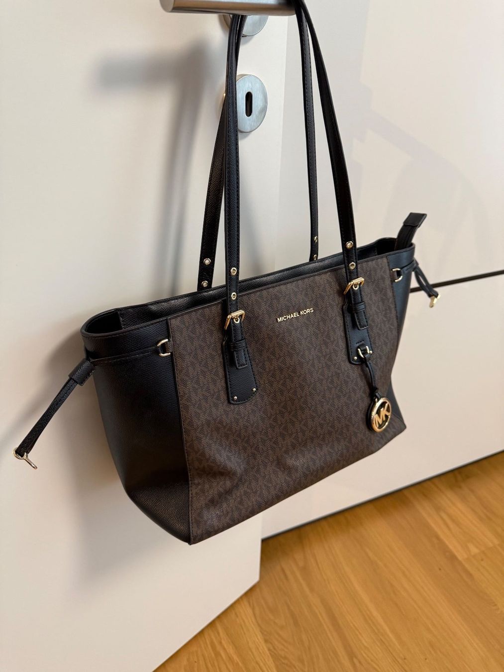 Michael Kors Sacs femmes: Michael Kors – D'occasion à Lufingen par Ann_Katrin 6