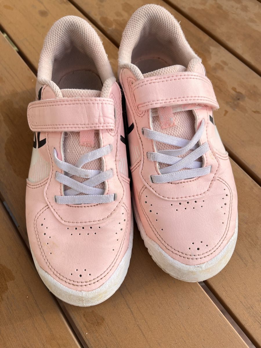 Decathlon Chaussures filles: Turnschuhe Gr. 34 – D'occasion à Salenstein par gal_npx7