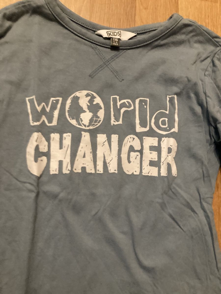 Hemden, T-Shirts & Polos: Kinder Langarmshirt Gr.116 – Gebraucht aus Emmenbrücke von JJ_89 1