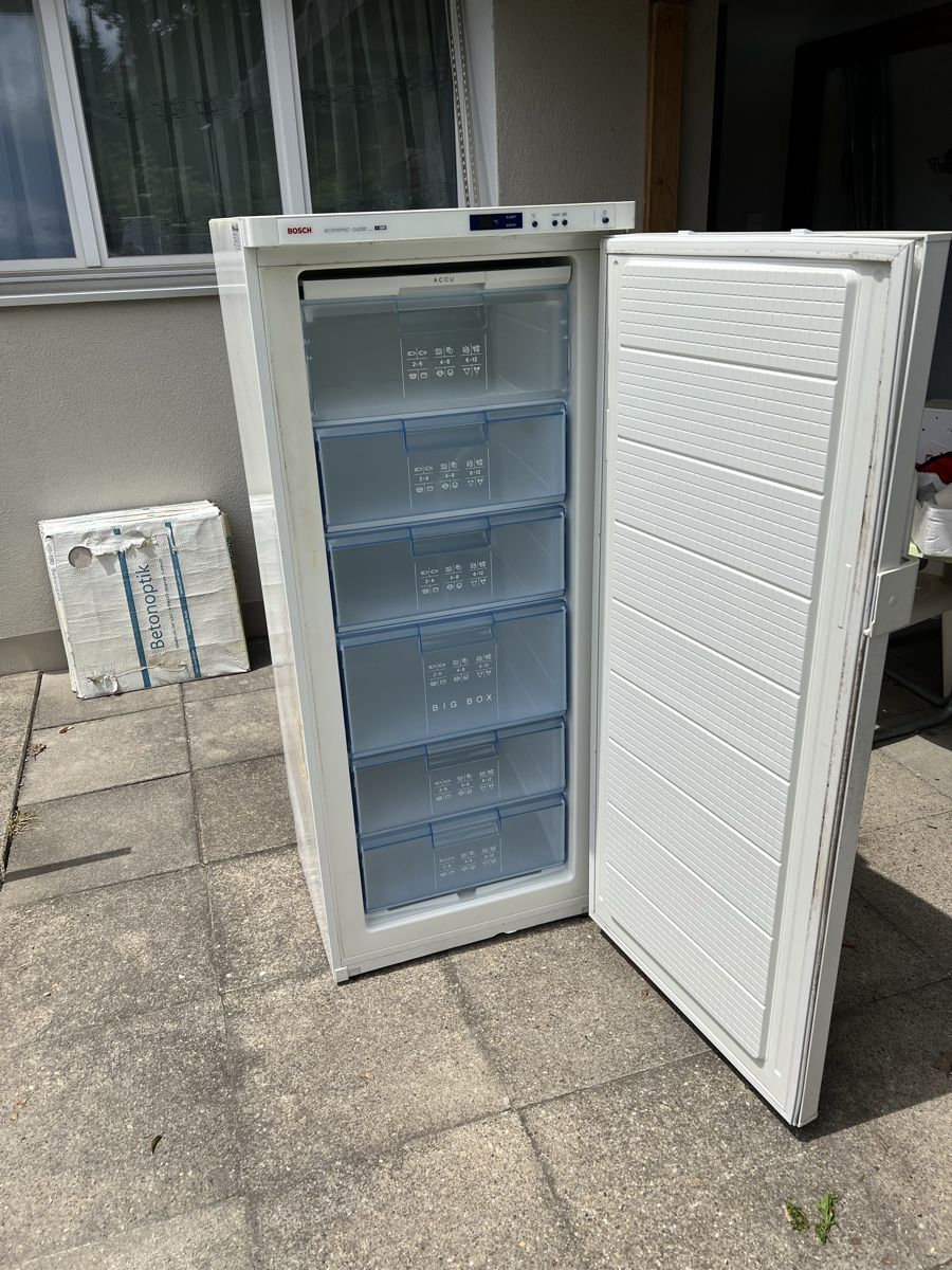 Congelatori: Bosch Gefrierschrank  – Usato da Schöftland venduto da mec_5npl 2