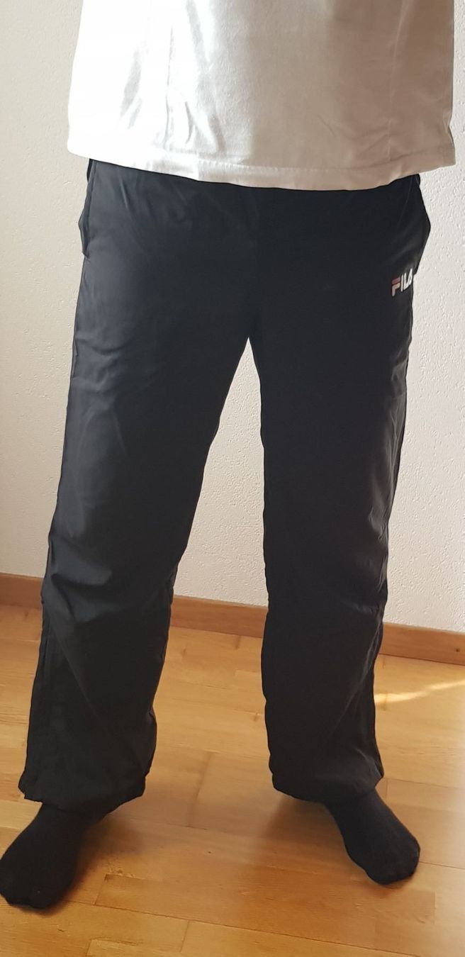 Pantaloni: Fila Sporthosen Gr L – Usato da Morens FR venduto da Kiscica 1