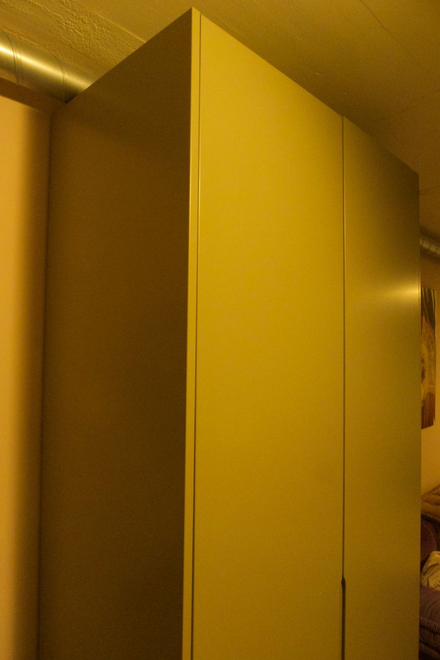 Armadi: Big Modern Closet – Difettoso da Zürich venduto da ski_jw95 1