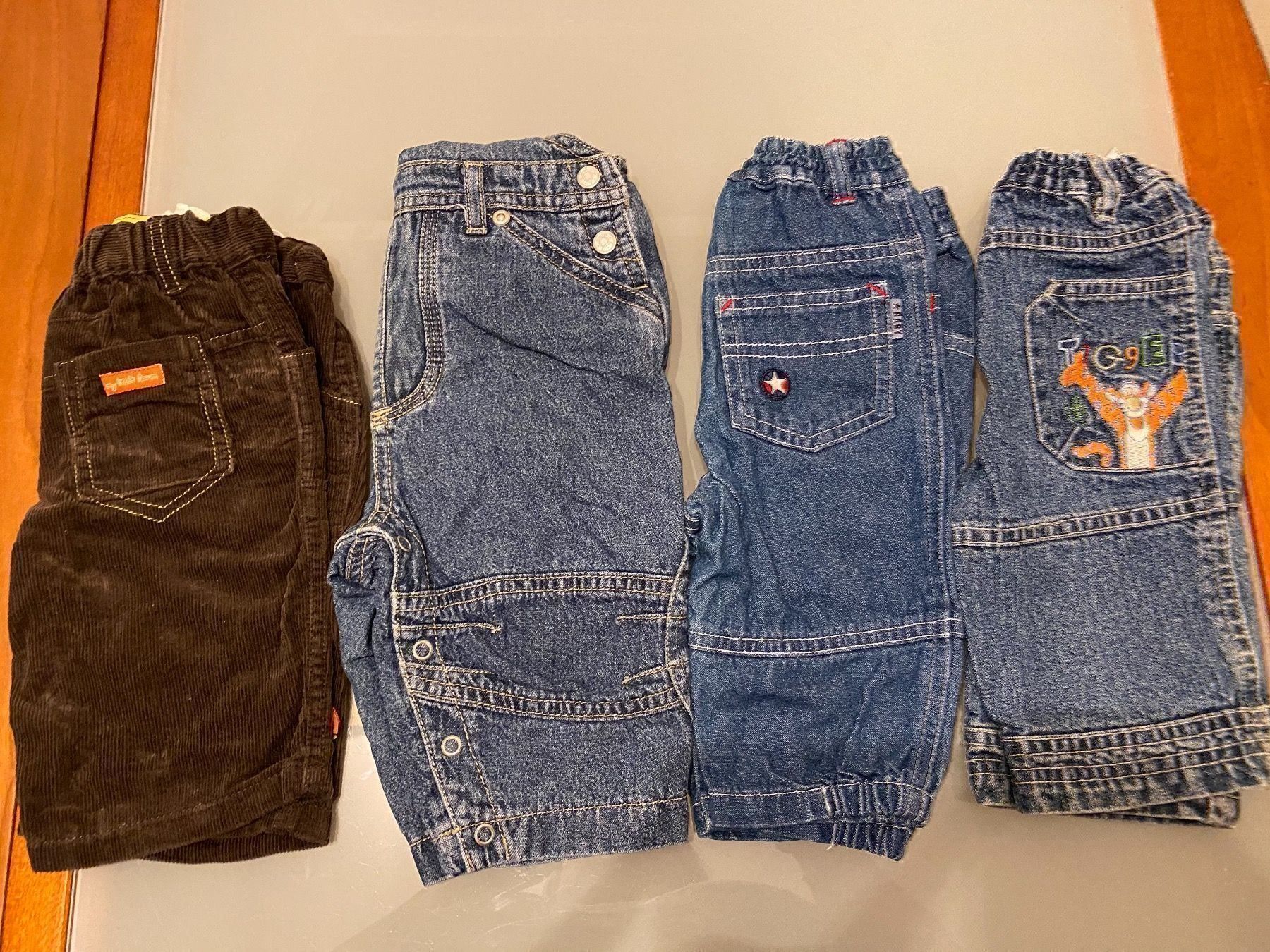 Pantaloni: 3jeans & 1salopette garçon T.62 – Usato da Le Brassus venduto da lionete02
