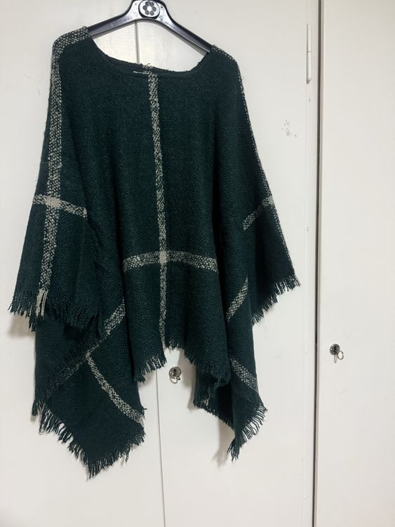Clockhouse Poncho, Grün mit Fransen, Herbst/Winter (Gebraucht) in ...