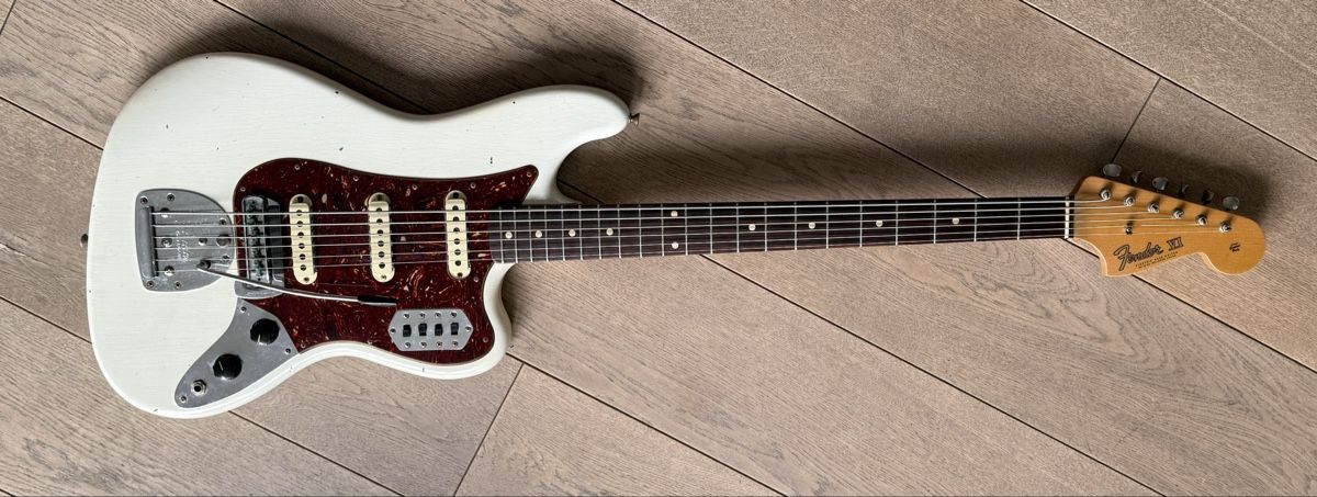 Fender Strumenti musicali: Fender Bass VI Custom Shop – Usato da Renens VD venduto da fab_z77h