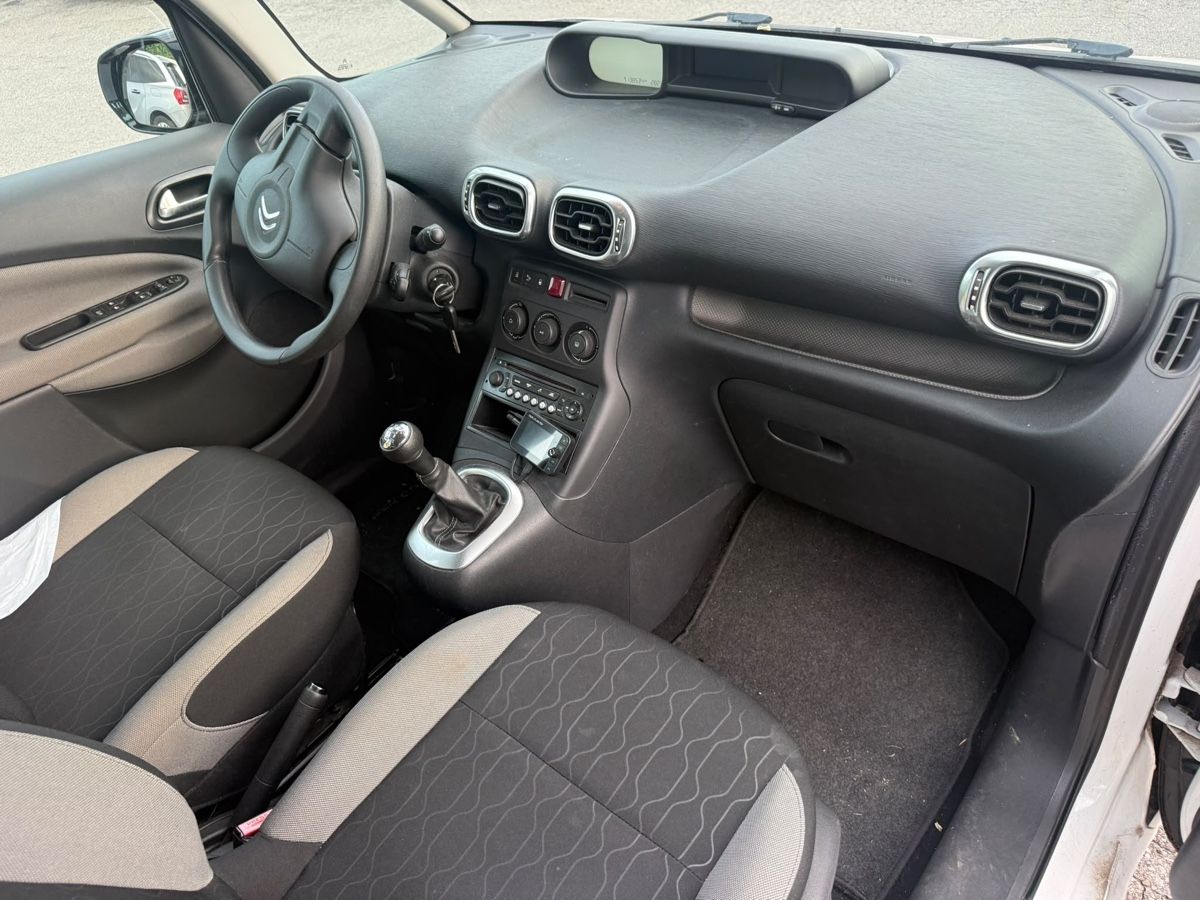 Citroën Autos: Citroen c3 Picasso  – Défectueux à Gordola par sai_2bz9 7