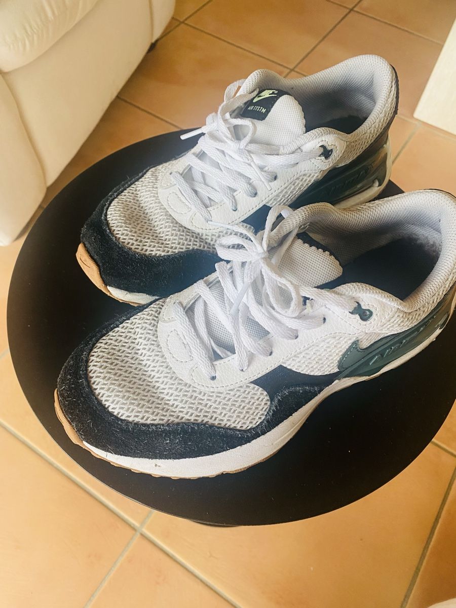 Nike Herrenschuhe: Nike Airmax 40 UK6 Versand möglich/Envoi possible – Gebraucht aus Belmont-sur-Lausanne von chu_vxf5