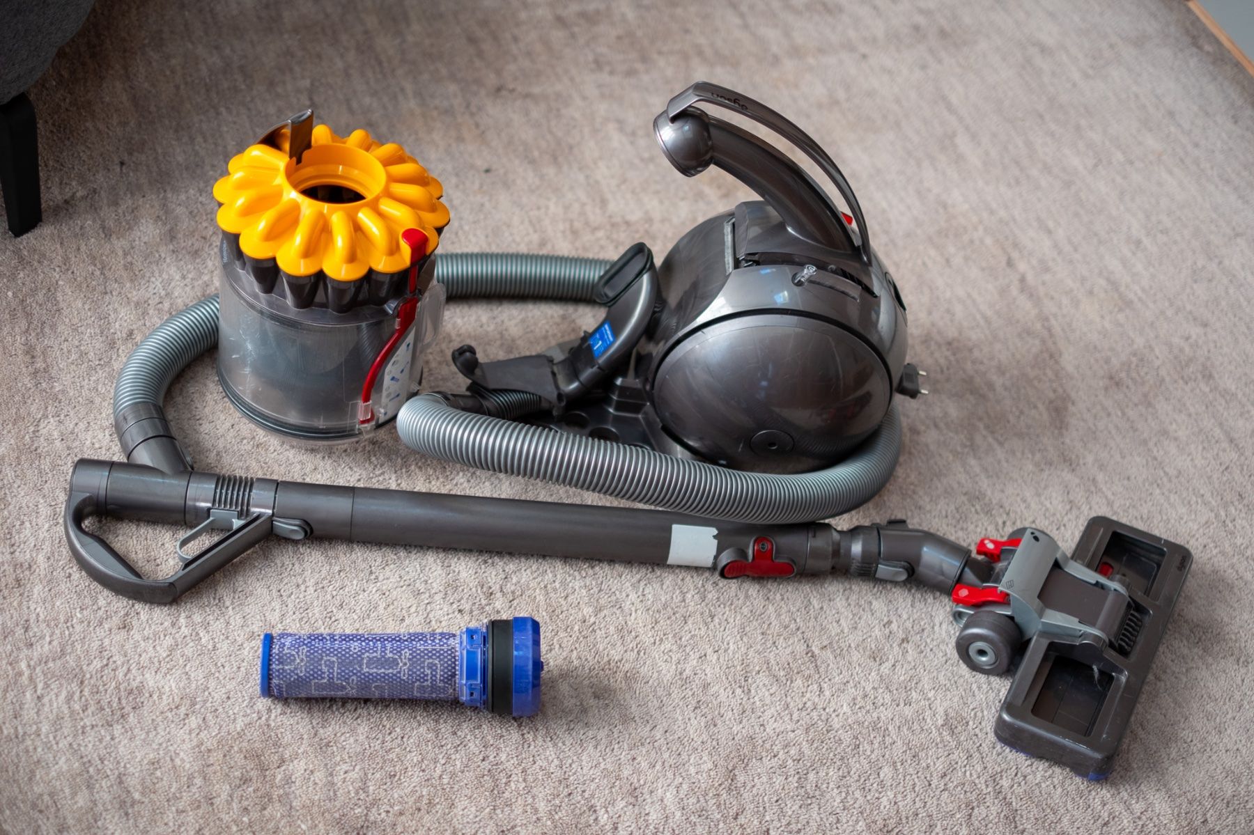 Dyson Aspirapolveri & Accessori: Staubsauger Dyson Ball Multi Floor grau – Usato da Basel venduto da Richardo_Basler 5