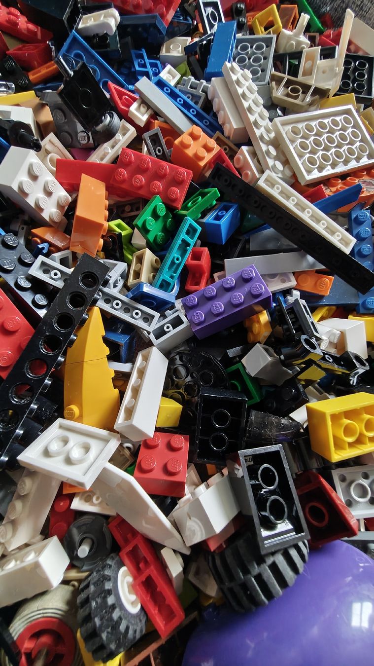 Lego Spielzeuge: Lego Mix ca 1,8 Kilo – Gebraucht aus Effretikon von Superkarin7 2