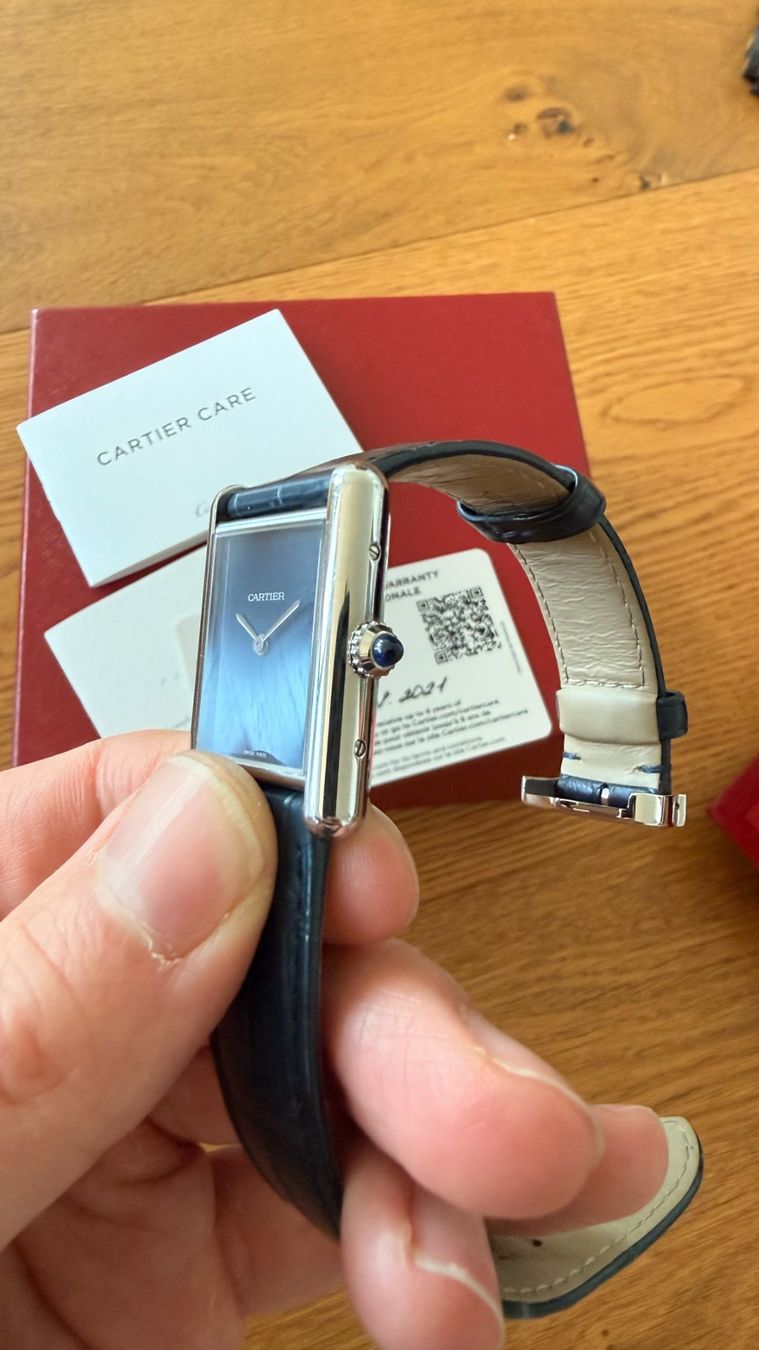 Cartier Uhren: Cartier Tank Must WSTA0055 Blue Dial – Gebraucht aus Biel/Bienne von Buhl3 6