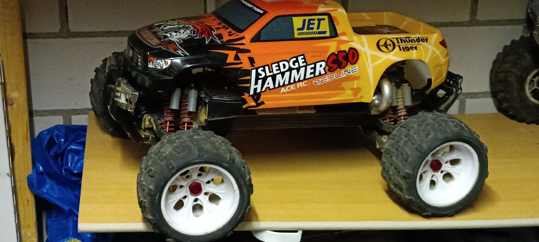 Thunder Tiger RC Kits de montage: Rc auto Thunder Tiger MTA4 – Défectueux à Unterkulm par Sita013