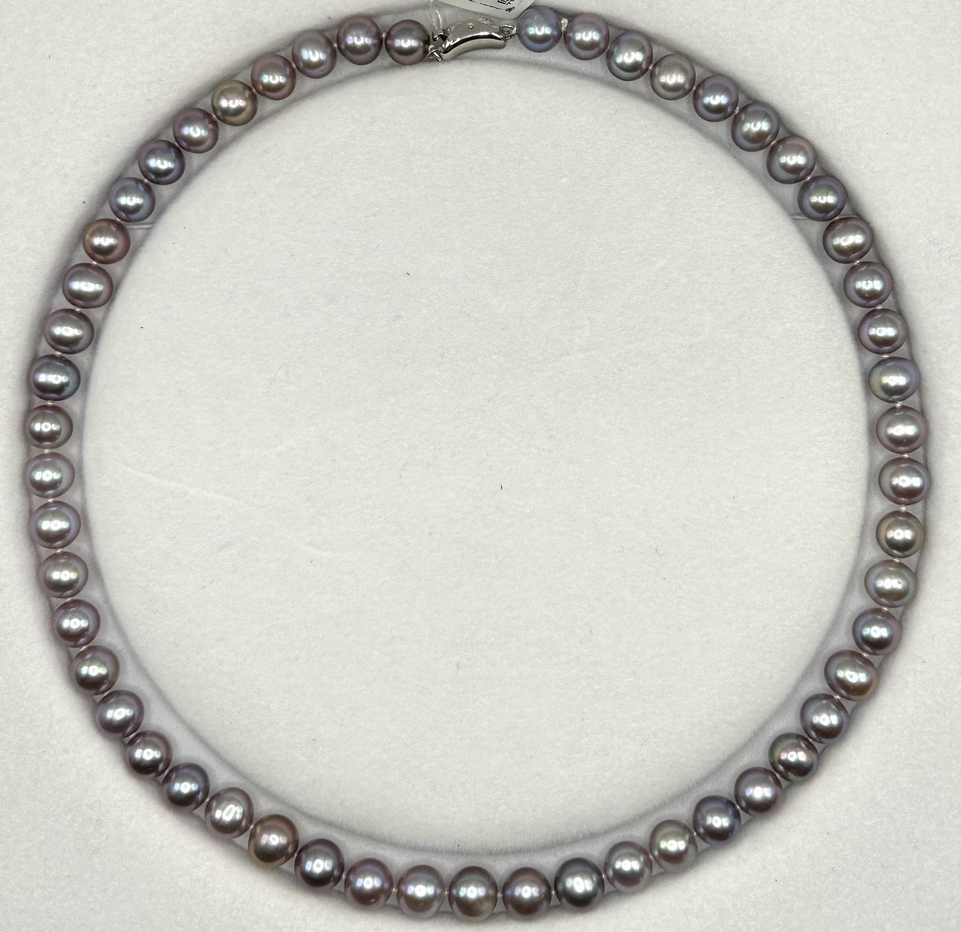 Catenine: Elegantes Süßwasser-Perlencollier in Lavendel/Violett – Nuovo e nell'imballaggio originale da Winterthur venduto da pin_6nv5
