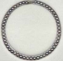 Elegantes Süßwasser-Perlencollier in Lavendel/Violett