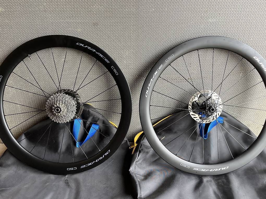 Shimano Pneumatici & Ruote complete: Roues carbone dura ace C50 disque – Nuovo (secondo la descrizione) da Gollion venduto da yves.breg 2