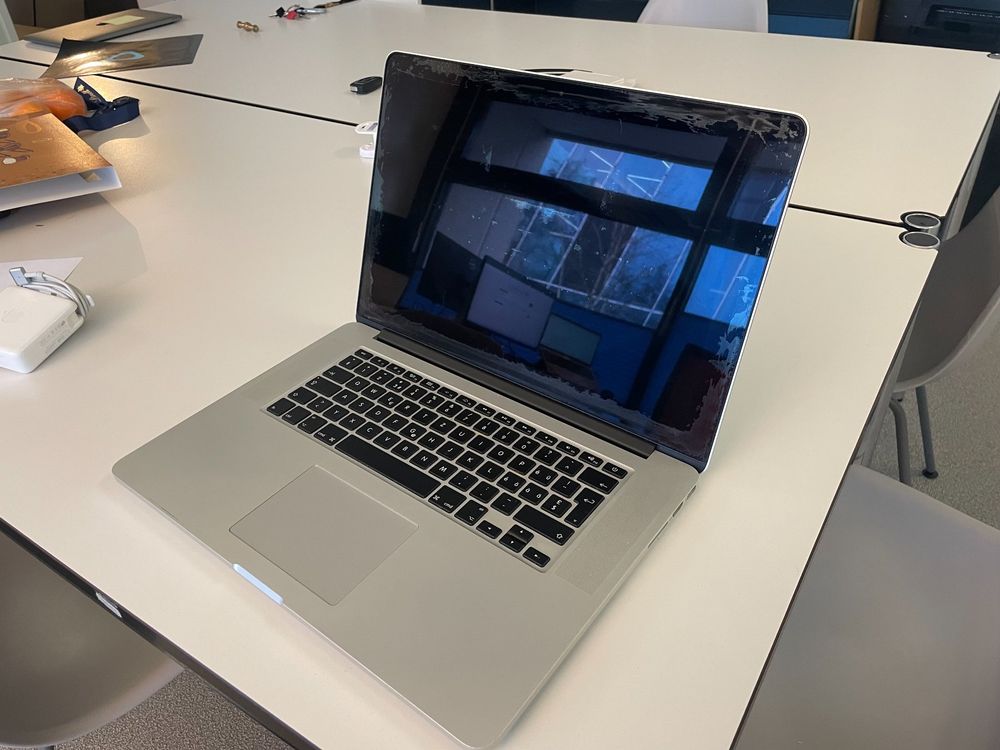 MacBook Pro (Retina, 15', Mitte 2015) | Kaufen auf Ricardo