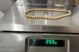 Perlenkette mit 53 Perlen