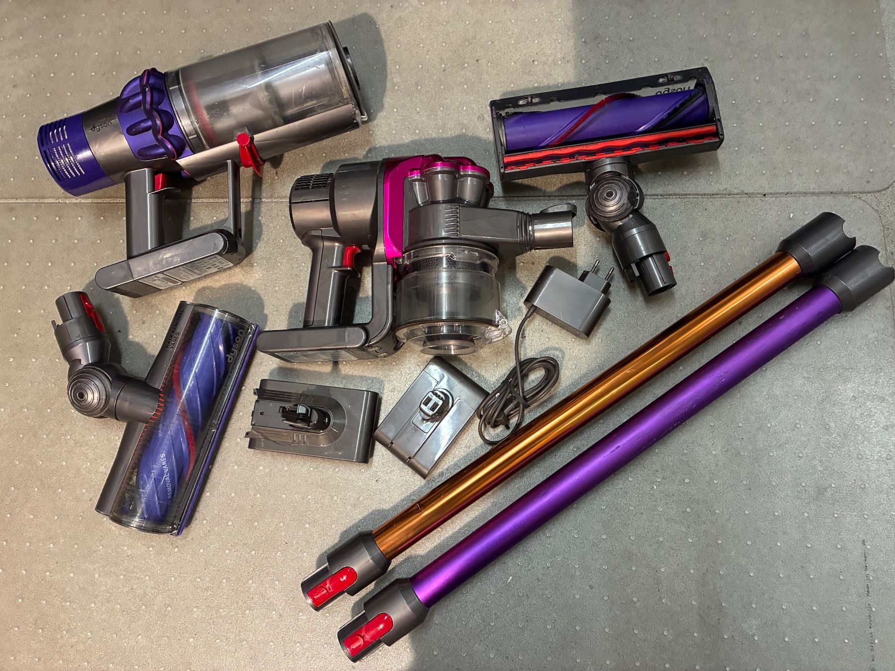Dyson Staubsauger & Zubehör: Dyson teile – Gebraucht aus Hendschiken von zkos