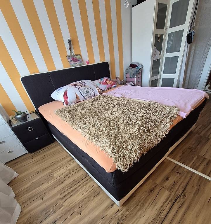 Conforama Betten: Boxspringbett 180×210 – Gebraucht aus Herisau von Berlintagundnacht