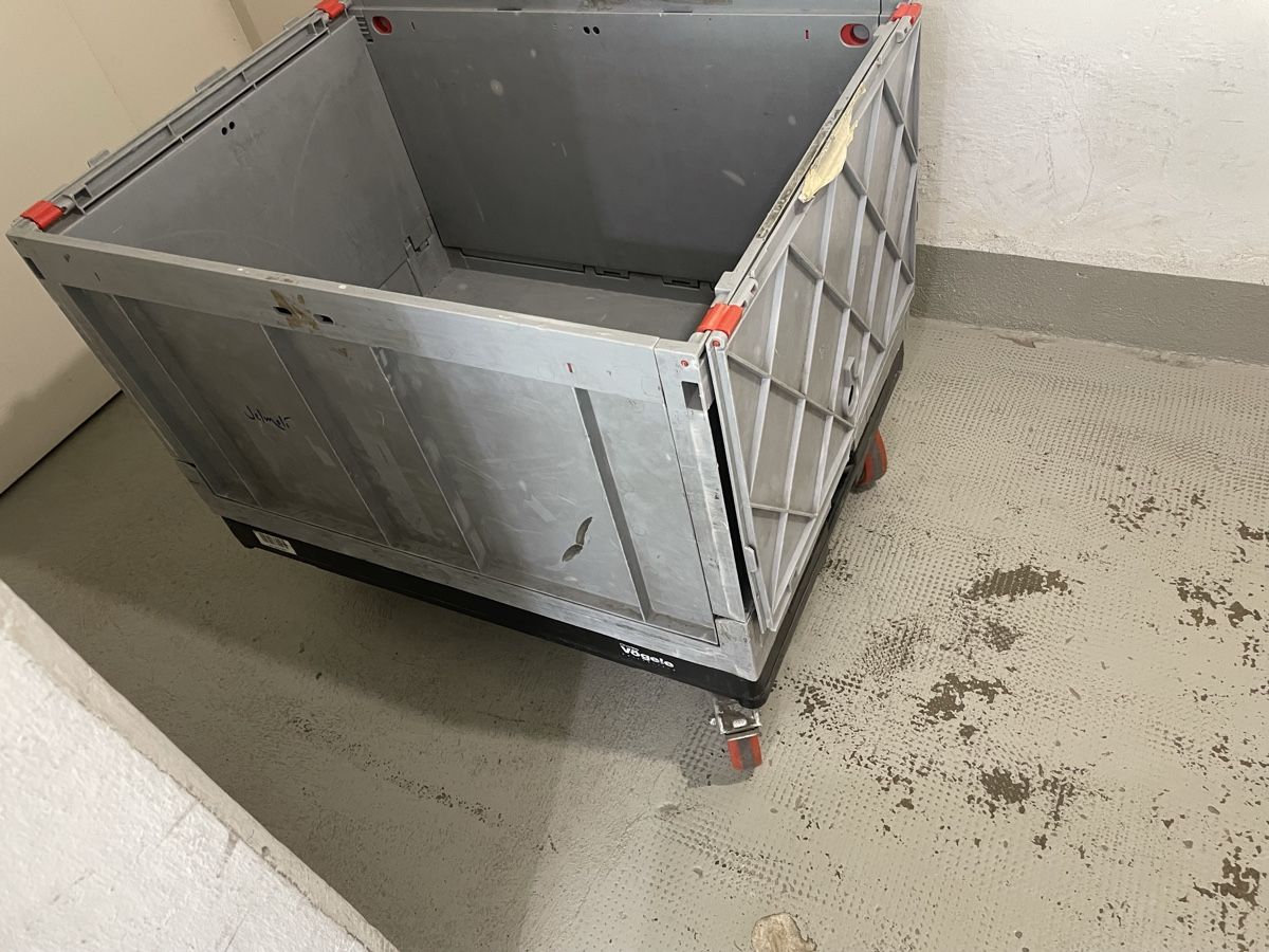 Contenitori & Simili: Transportbox auf Rollen gebraucht – Usato da St. Gallen venduto da Trader9000 1