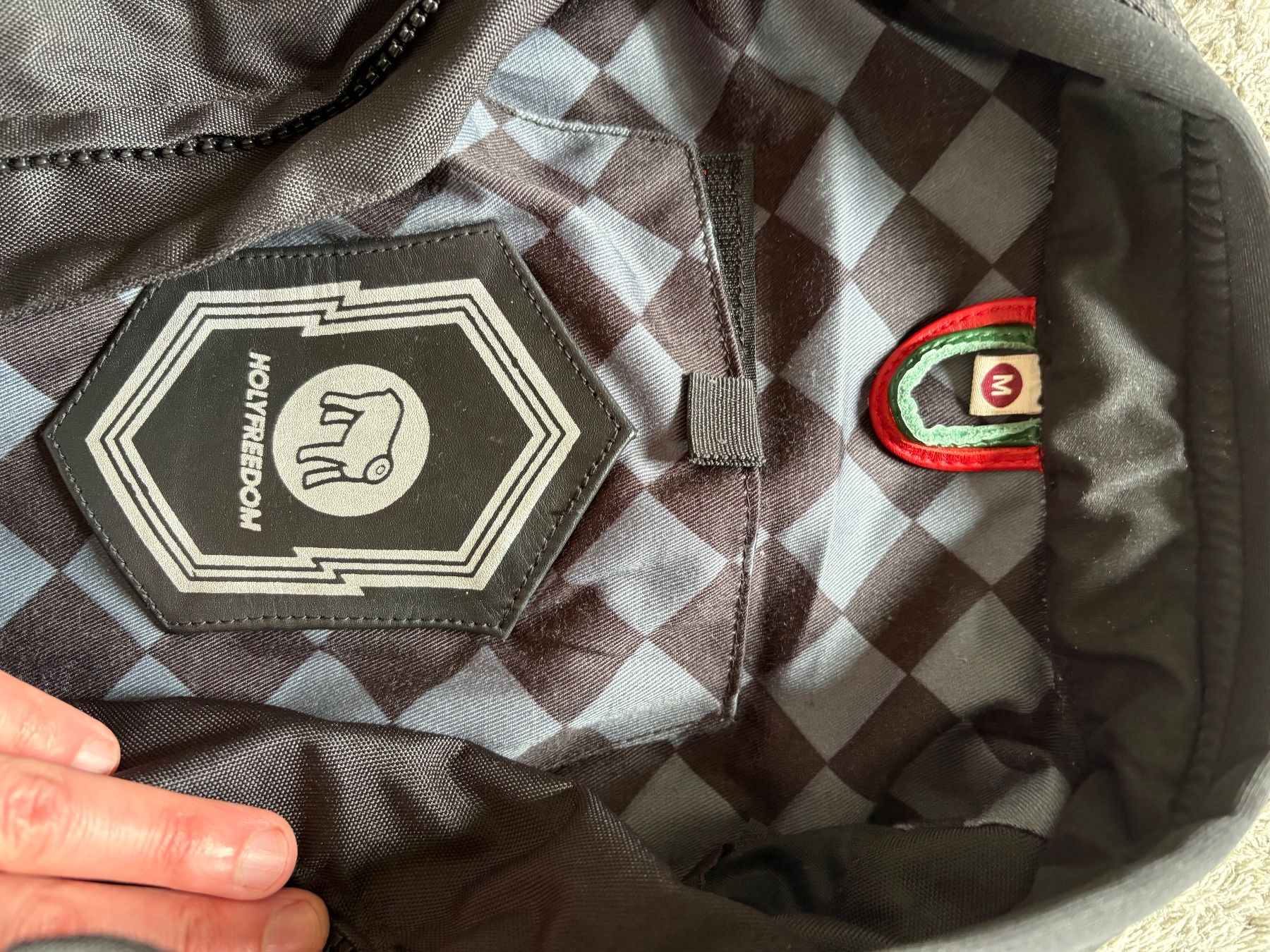 Jacken: HolyFreedom Prisonjacket Motorradjacke Grösse L, ... – Gebraucht aus Emmenbrücke von Tomssen 2