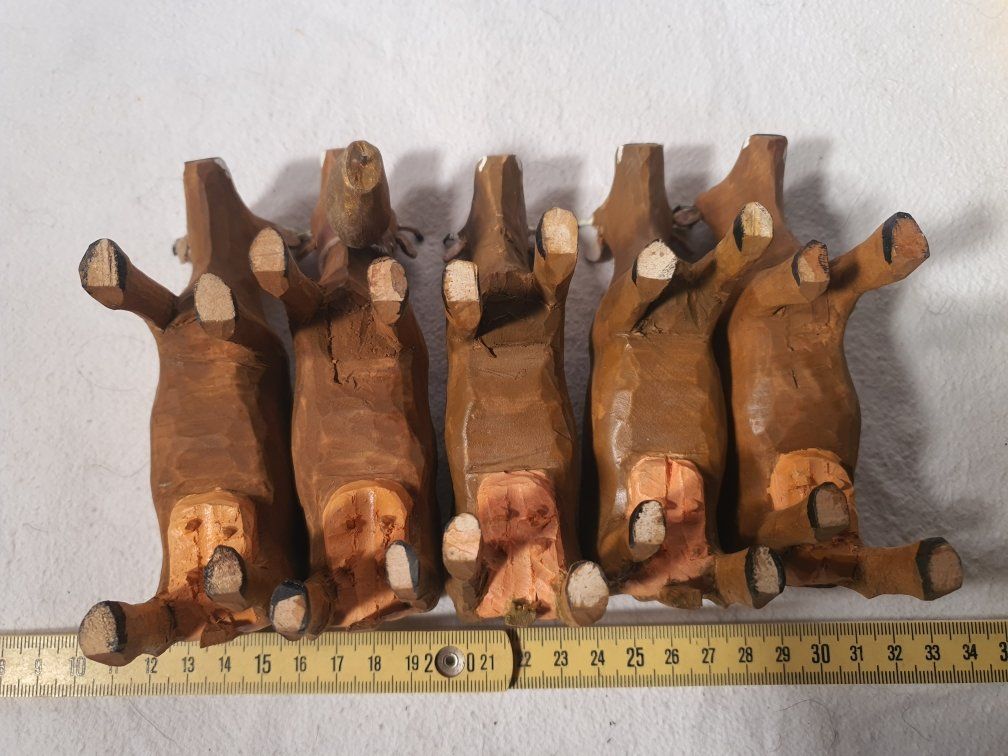Statuette: geschnitzte Holzkühe – Usato da Häggenschwil venduto da hae_dgp2 3
