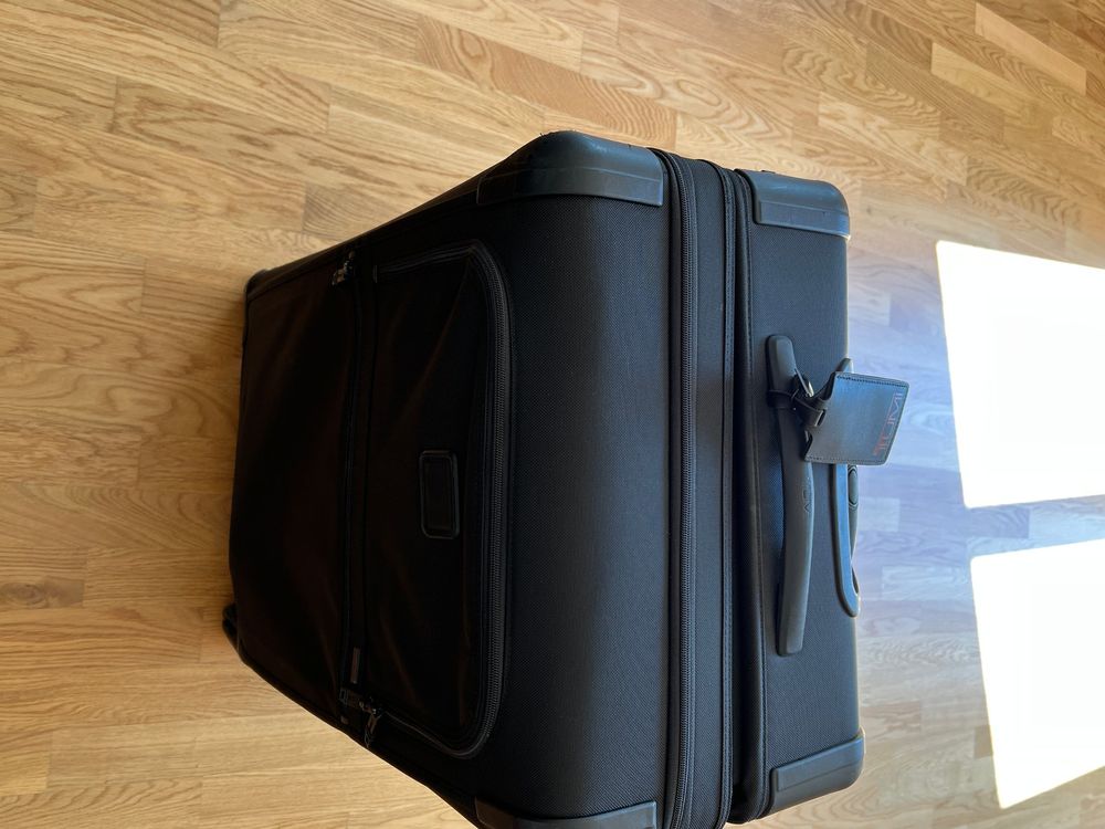 Rollkoffer: Medium Trip Expandable 4 Wheeled Packing Case (Gebraucht ...