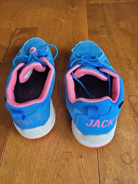 Jack Wolfskin Chaussures filles: Turnschuhe Jack Wolfskin, Gr. 37 – D'occasion à Muhen par Cacao72 1