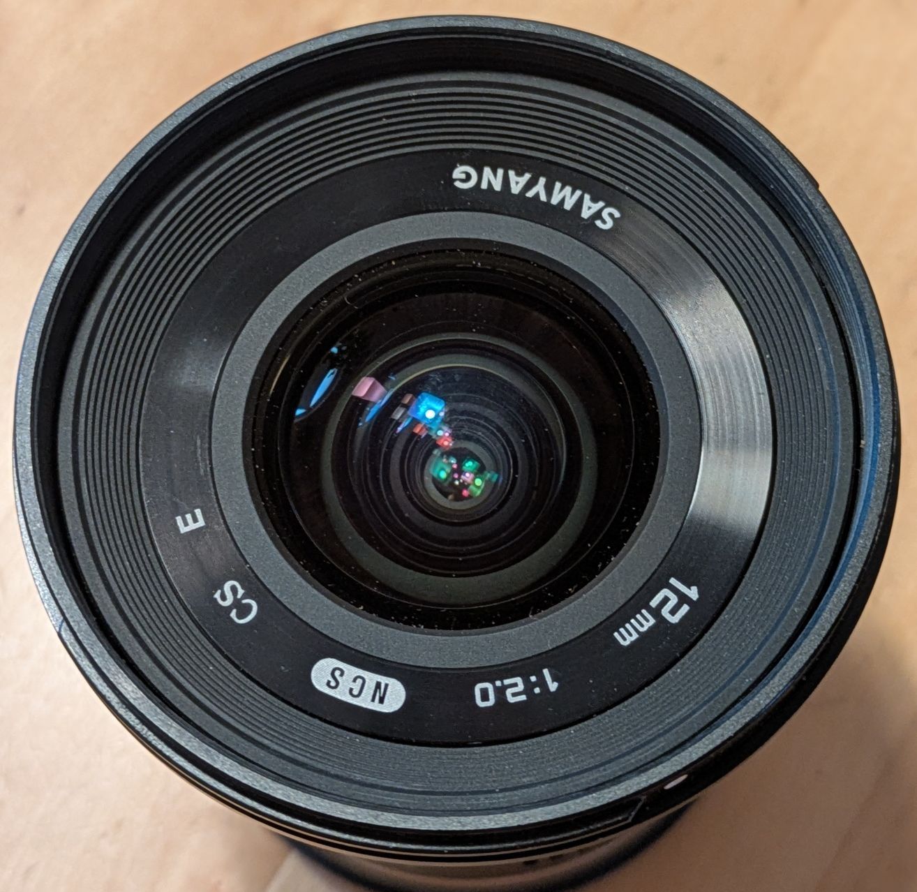 Samyang Obiettivi: Samyang 12mm F2.0 Sony APSC e-mount Rectilinear – Usato da Giubiasco venduto da vscott12