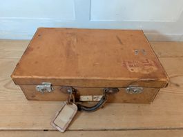 Alter Reisekiffer Leder braun für Restaurator