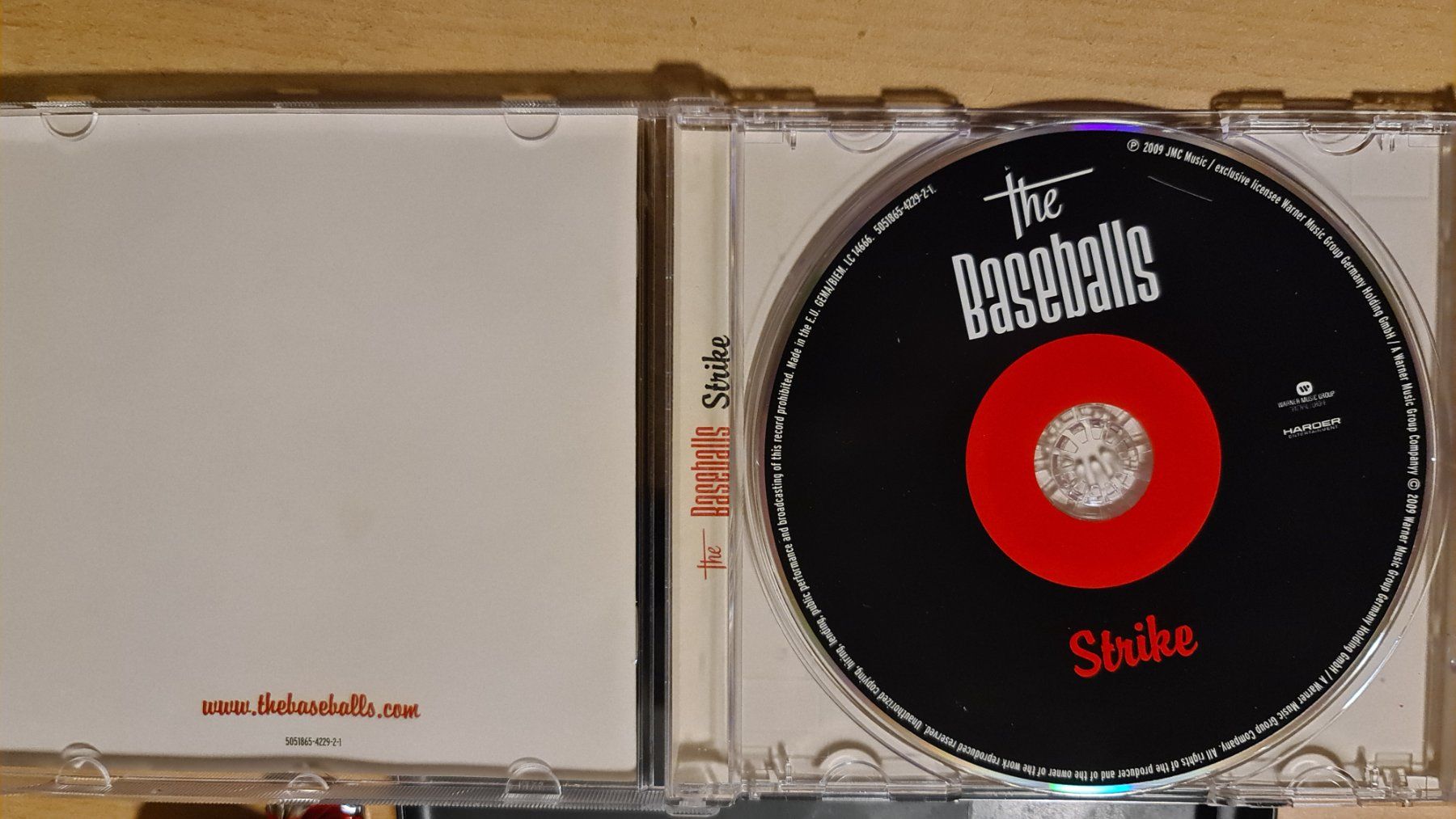 CD: The Baseballs - Strike CD – Usato da Dintikon venduto da Vexi 1