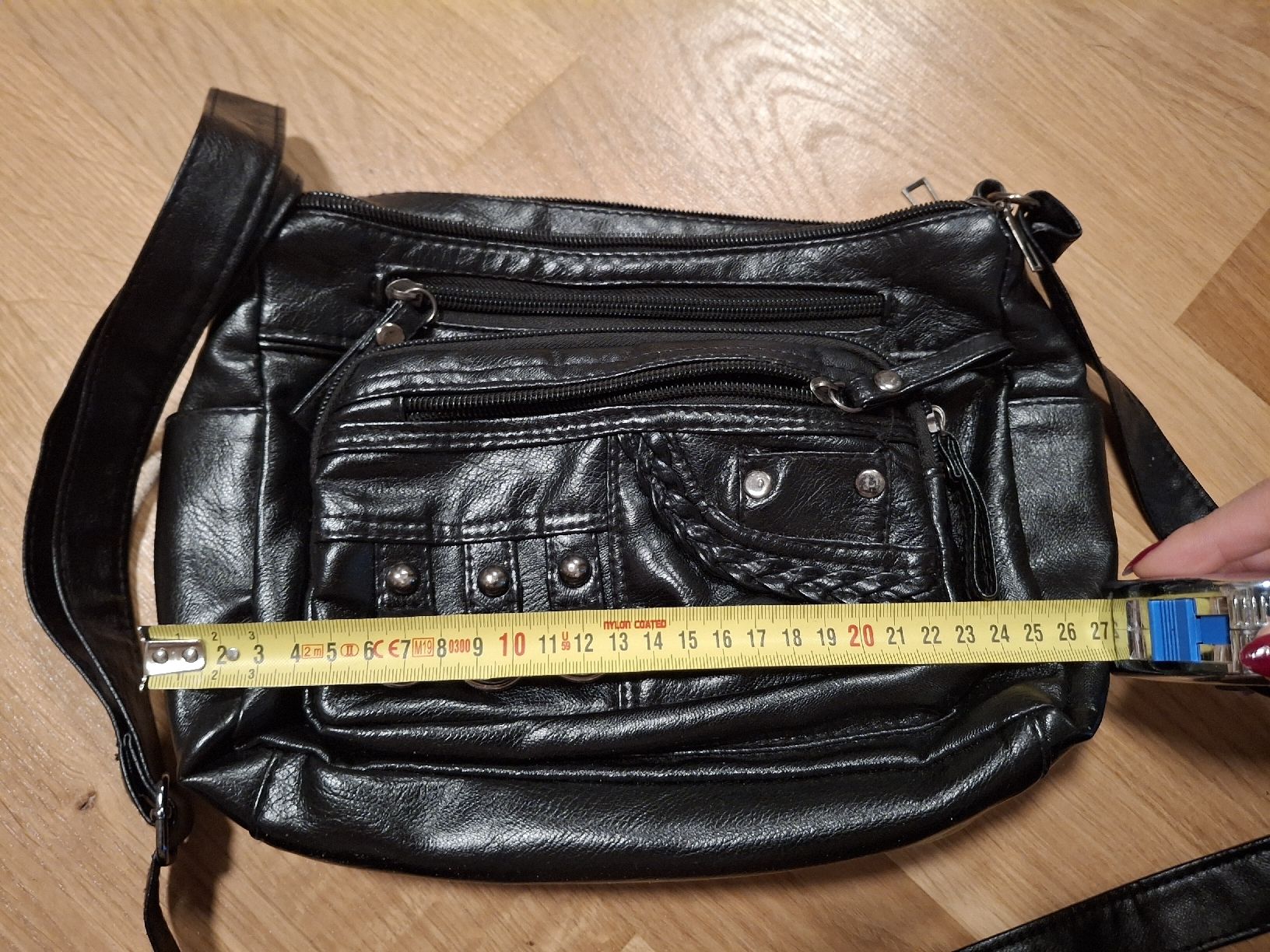 Borse da donna: Schwarze Umhängetasche – Usato da Glattpark(Opfikon) venduto da Beckf0rd 3