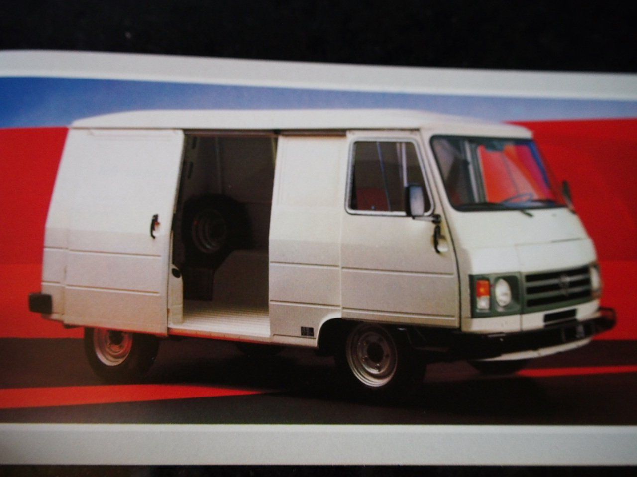 Peugeot Documenti: Peugeot Modellpalette 1983 – Usato da Zofingen venduto da sosalinos01 9