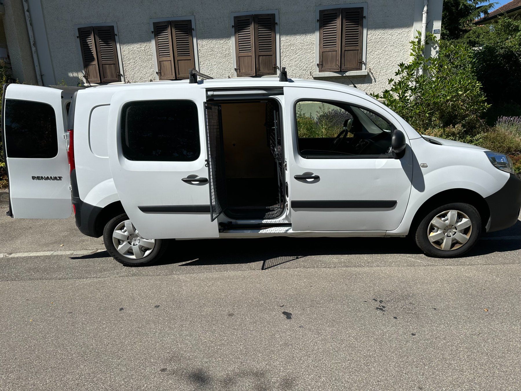 Renault Veicoli commerciali: renault kangoo DCi 115 – Usato da Laupen BE venduto da ThePowerOfDreams1 2