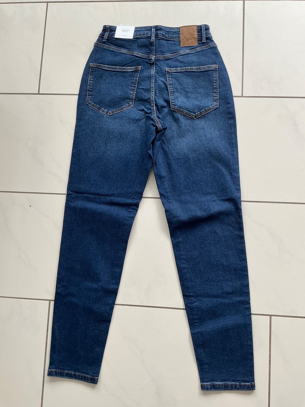 Jeans: Jeans Vila Gr.36/32 neu – Neu und originalverpackt aus Biel-Benken BL von Sahra1 2