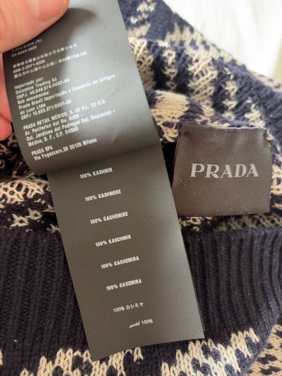 Maglioni & Felpe: Prada SS15 cashmere v-neck 44 – Usato da Zürich venduto da ojr_x59l 4
